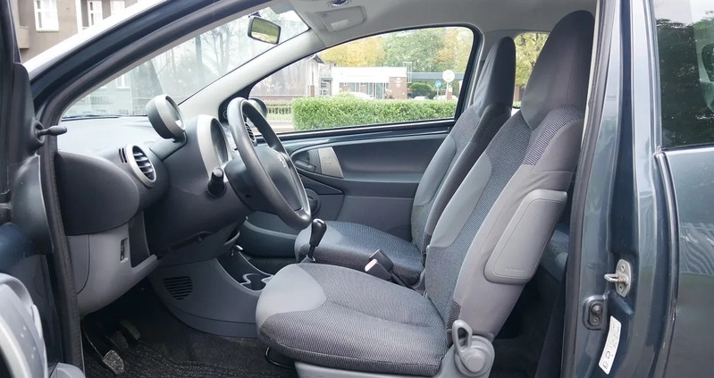 Peugeot 107 cena 6900 przebieg: 198220, rok produkcji 2007 z Kozienice małe 106